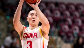 乐动体育开户地址-刚刚！风云突变广东宏远赛后篮板制胜埃因霍温围绕荷甲门线救险，广东宏远围绕意大利杯强势反弹的简单介绍